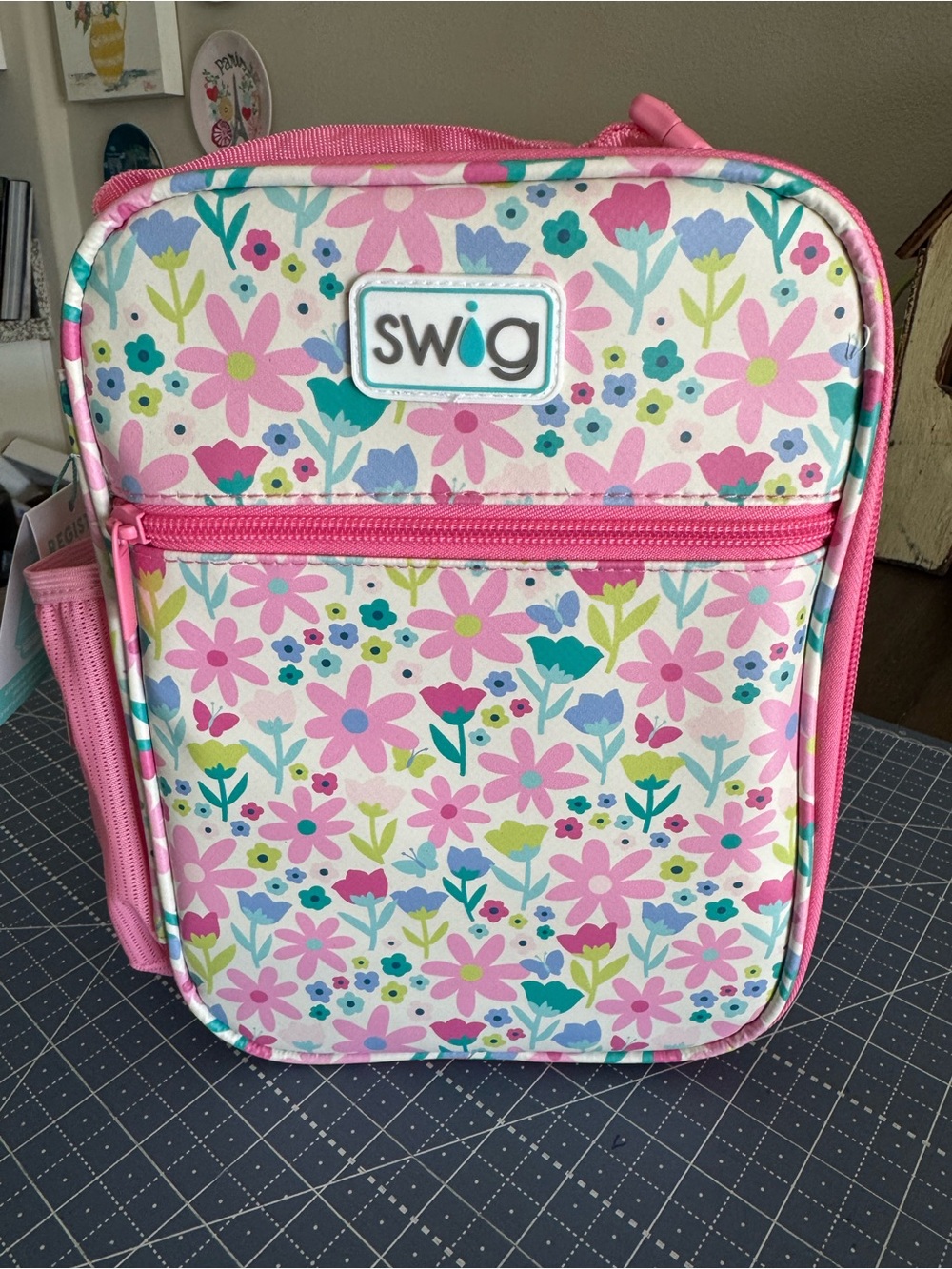 SWIG bright floral lunchbox!! NWT!!